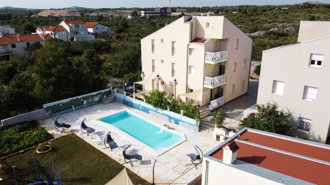 Apartmani Ivan V Relax โวดีเซ ภายนอก รูปภาพ